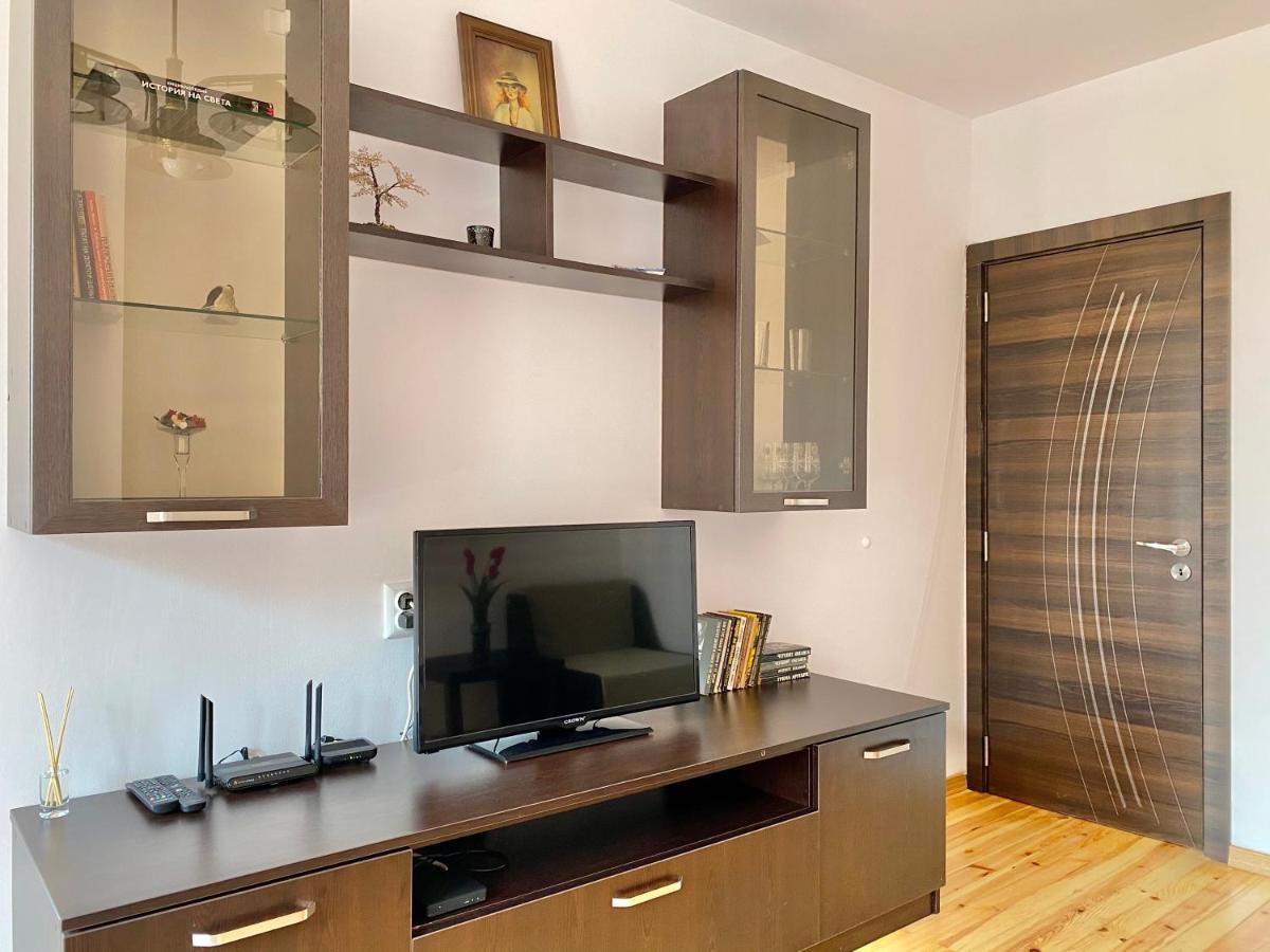Bright Central Studio For 4 In Burgas Exterior foto