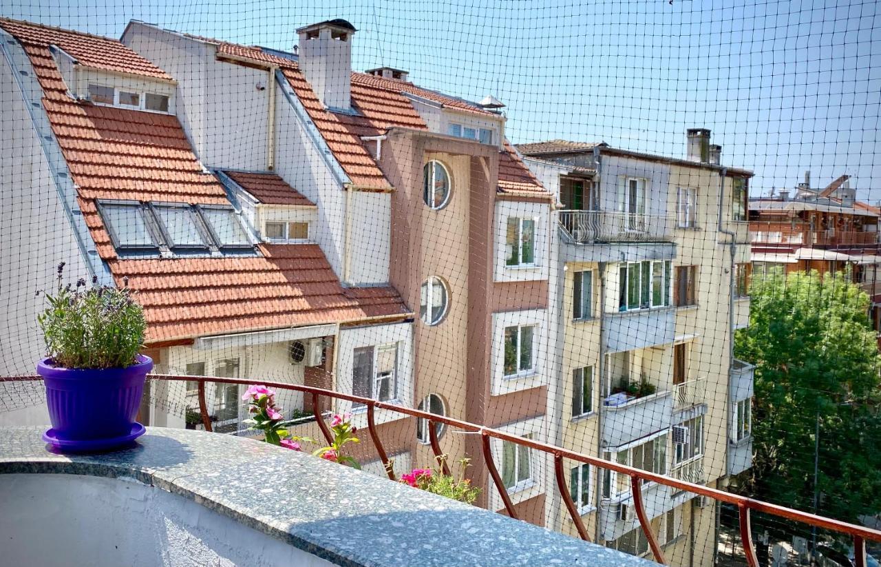 Bright Central Studio For 4 In Burgas Exterior foto
